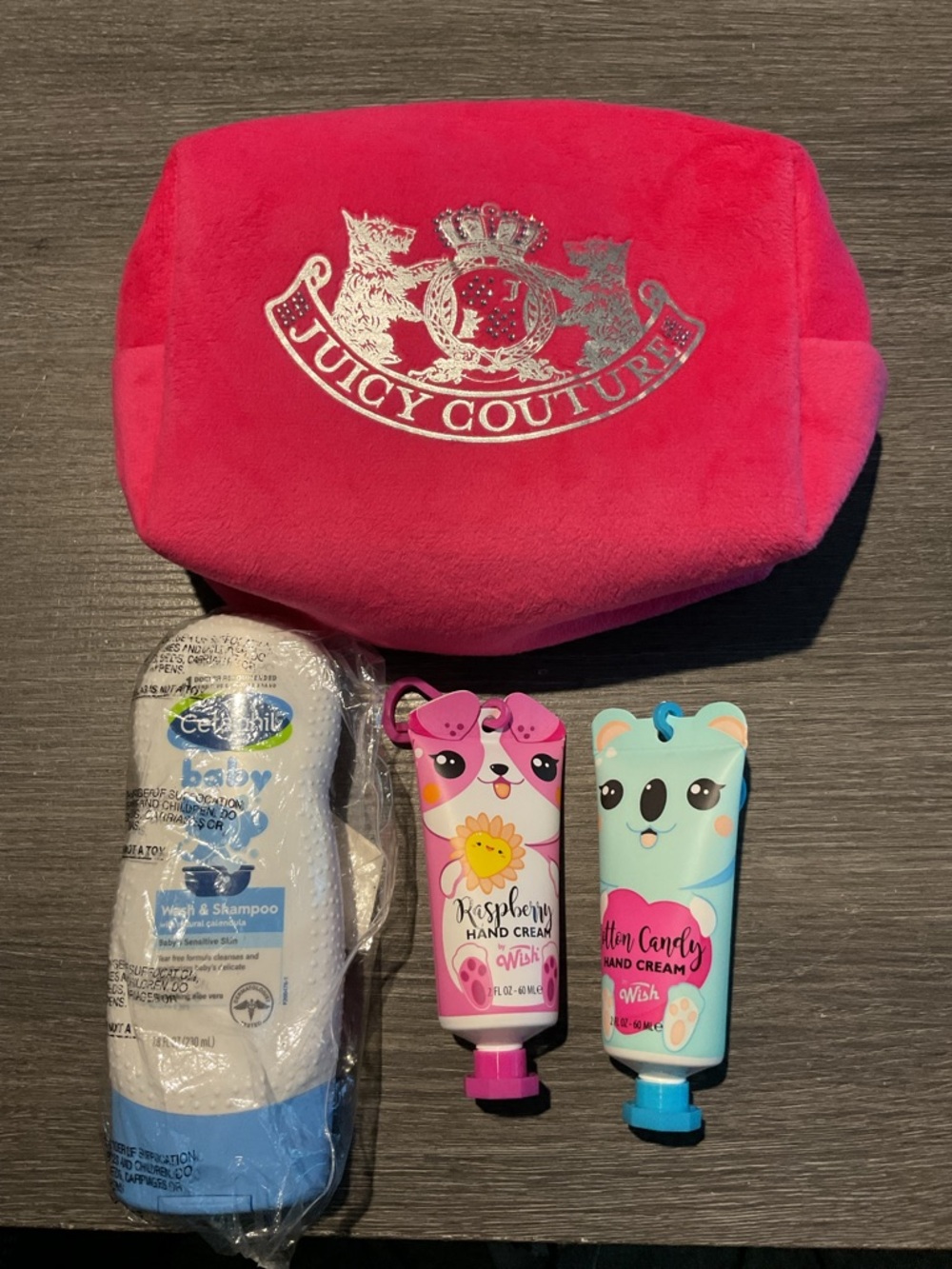24 pc. Teen/Pre-teen Beauty BUNDLE - MSRP: $200+ - Picture 5 of 10